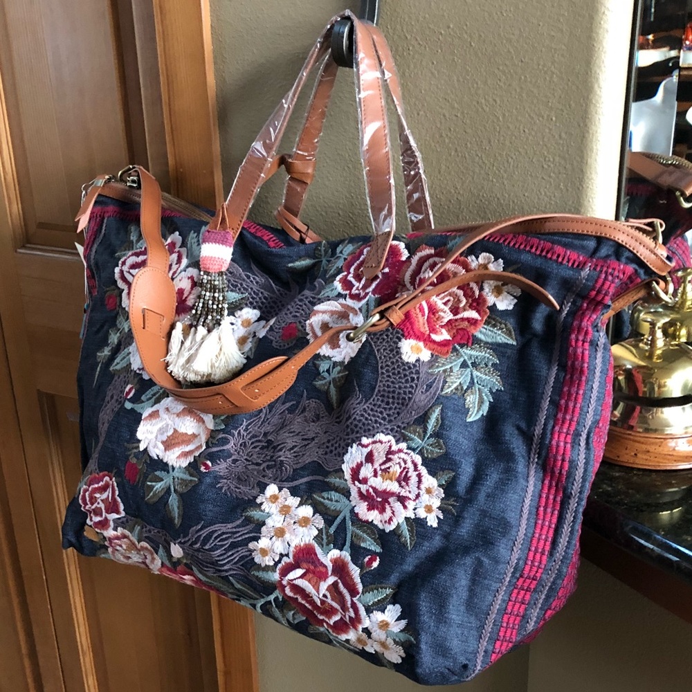 🍃💕NWT Johnny Was Drogon Weekend Tote Bag - Picture 2 of 8